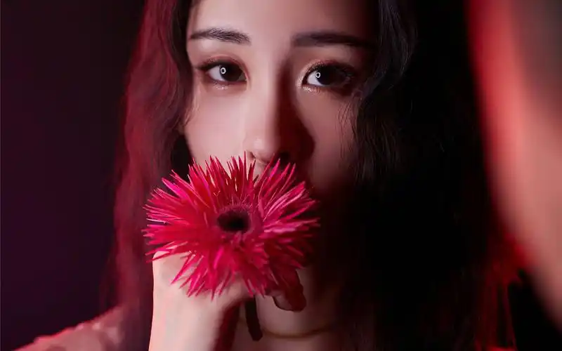 张碧晨唯美性感写真图片桌面壁纸