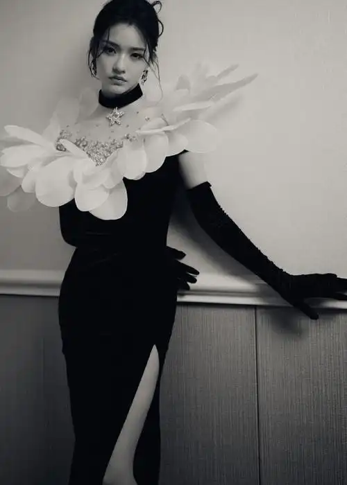 2023爱奇艺尖叫之夜##林允礼服说我想开了