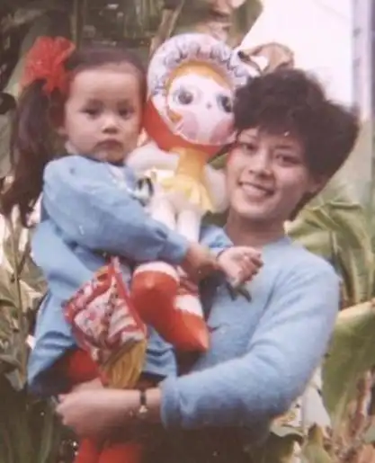 孙俪与妈妈吴建豪童年时和妈妈章子怡与妈妈容祖儿与妈妈明道与妈妈