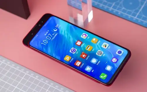 央视"爆料",荣耀magic 3正面照曝光:双挖孔瀑布屏