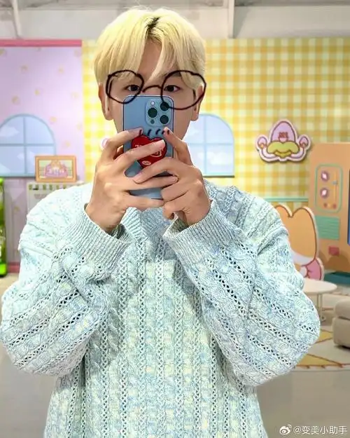 边伯贤##微博变美手册