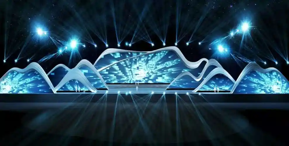 舞台造型结合视觉效果,用最现代的设计和技术,给国风爱好者带来一场