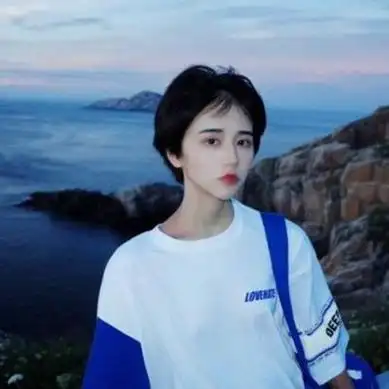 短发清纯女生头像高清清纯的好看短发女生头像图片