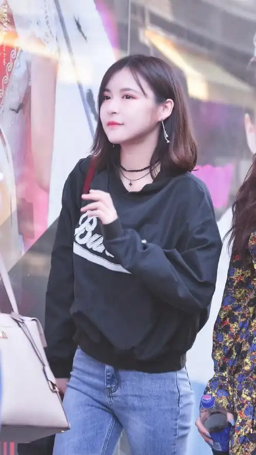 张语格[超话]# 190418|剧场 辛苦啦 好梦.