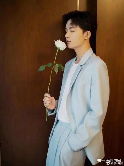 李明德亲爱的热爱的97扮演者元气满满阳光清秀