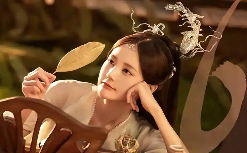 曾是赵丽颖的替身,一年演了14个角色,虽是"冰寒体"却十分努力_李一桐