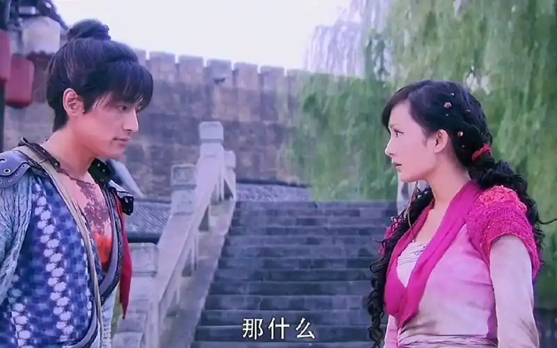 景天给雪见弄头发这一段真的太戳我心了!_哔哩哔哩_bilibili