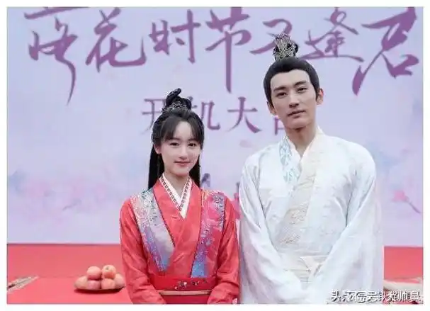 发际线黑乎乎一片发缝都没有鞠婧祎连假头套都搞特殊化吗