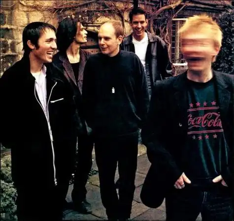 p>radiohead i>(电台司令) /i>,英国摇滚乐队,由 a href="#" data