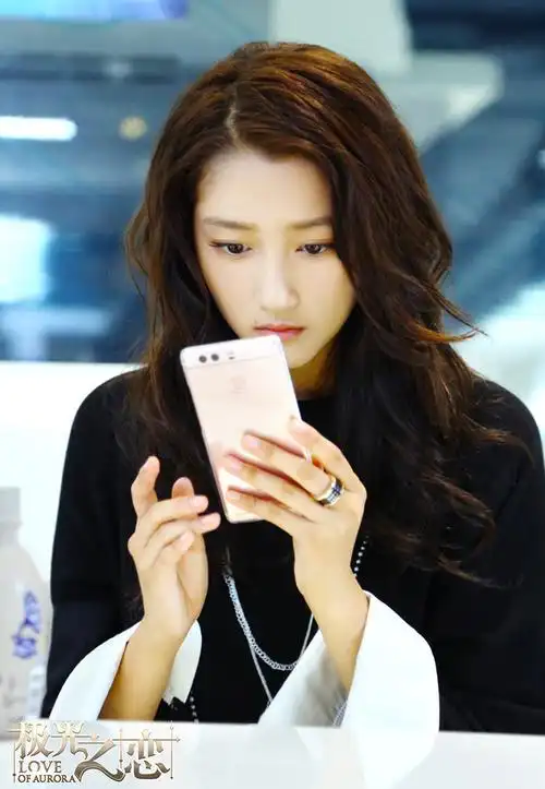 《极光之恋》马可求和"温太医"被拒 关晓彤梦想受阻如何破局