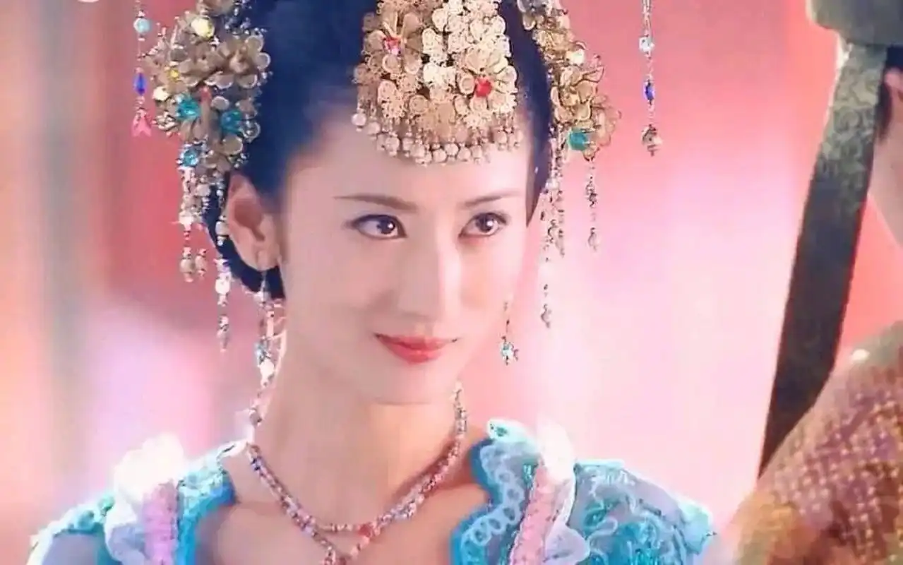 郭珍霓演过的古装角色,一双含情目,勾人美艳,你最喜欢她的哪个角色 赵