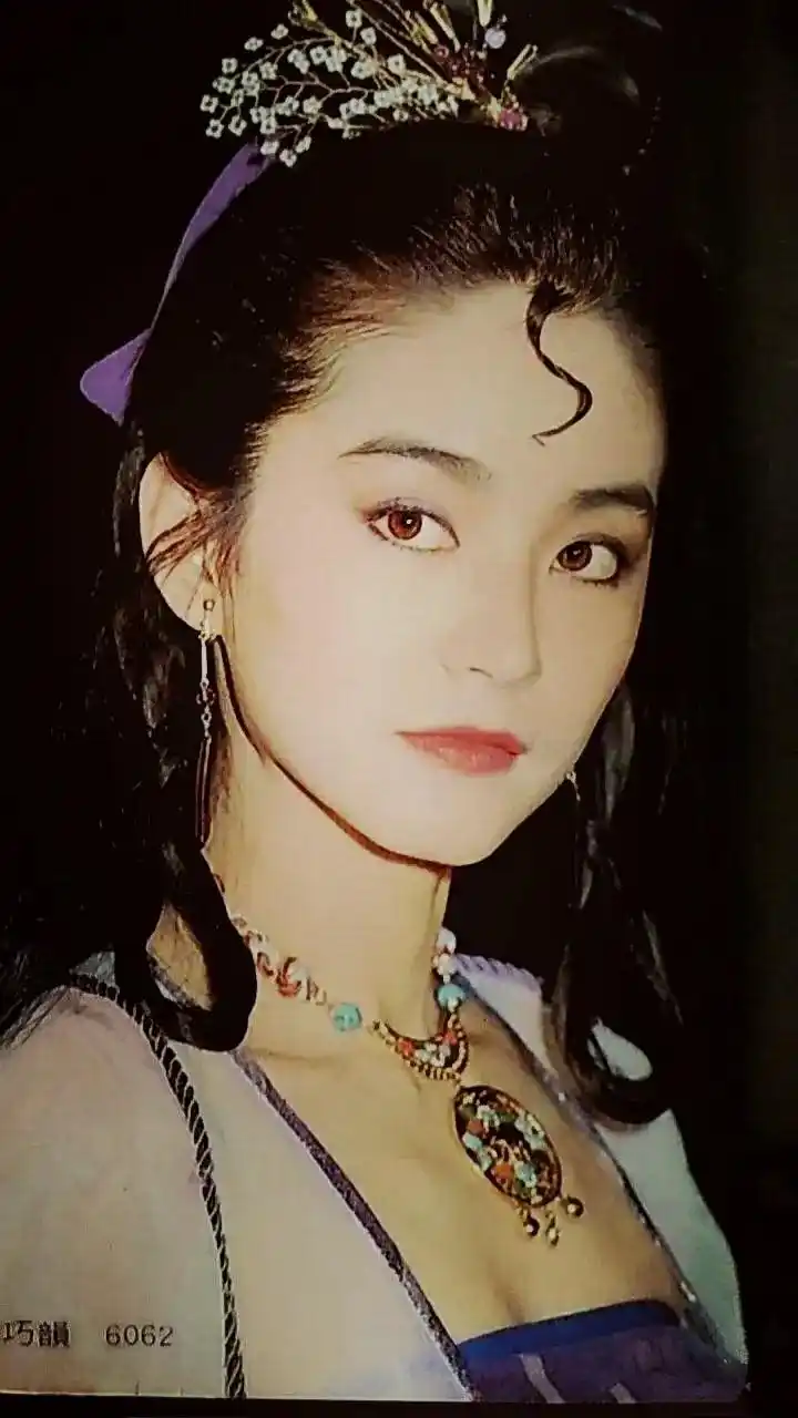 看了林青霞一些罕见的少女时期照片,我们还是低估了她的颜值