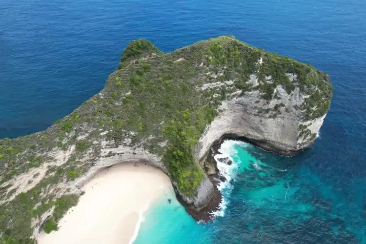 巴厘岛小众佩尼达岛精灵沙滩0269