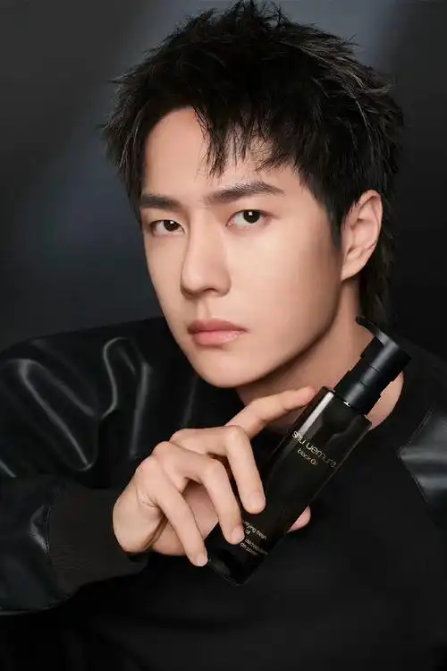 26植村秀村tvc动图96p1-4真的太帅了!p1看着好瘦啊!#王一博