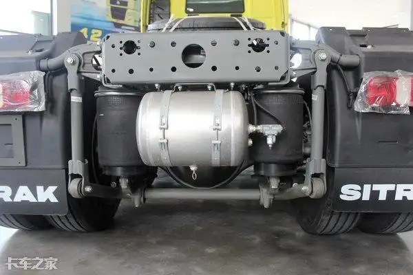 amt,空气悬架这些配置都有,4款牵引车哪个是你的菜?