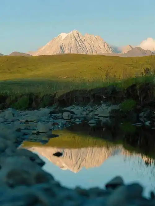 旅游四川·甘孜 | 雪山脚下姑弄村!高山草甸景观