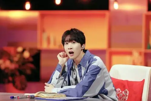 上流大明星连淮伟人生刚刚开始感谢曾经的艰难时光