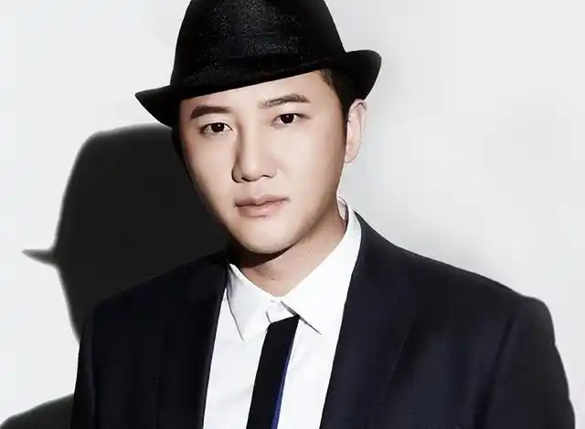 中国歌手关喆个人资料