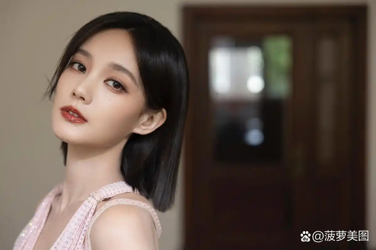 (21)美女高清图片-李一桐 #高清美女壁纸# #李一桐#