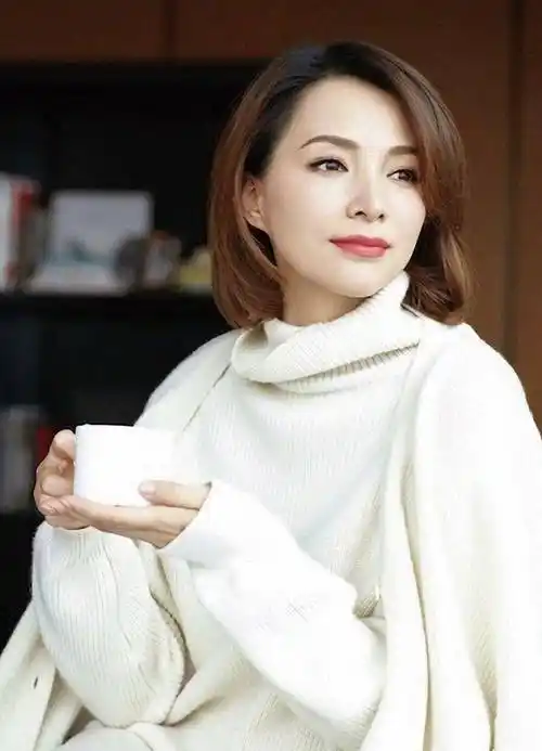 无论如何,董卿回归朗读者是个好消息,你期待吗?返回搜狐,查看更多