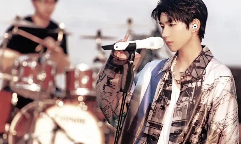 有没有好看的王源电脑壁纸