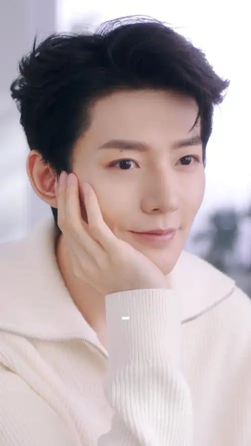 邓为慵懒纯白穿搭##邓为说不做演员就去放羊