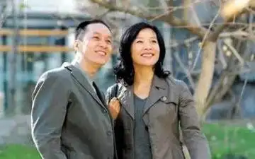 小姑子离婚回家要住她的房子她不愿意公婆发怒不让住就离婚