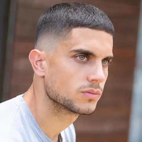 50岁大叔,发型这样剪,一不小心变男神,太帅了