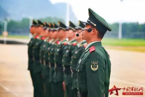 示范兵们演示了队列新增改动作,据说,单个军人队列动作有了不少变化