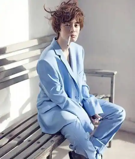 原创孙俪抽烟被怼中国作家3个月不戒掉烟瘾就逐出娱乐圈