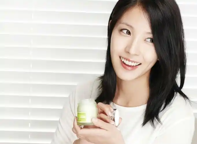 她的颜值不输高圆圆曾领衔韩国乐坛多年她就是韩女歌手权宝儿