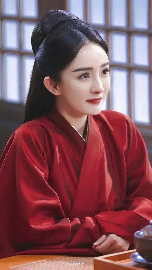 杨幂斛珠夫人大婚造型##杨幂雪中红衣氛围感