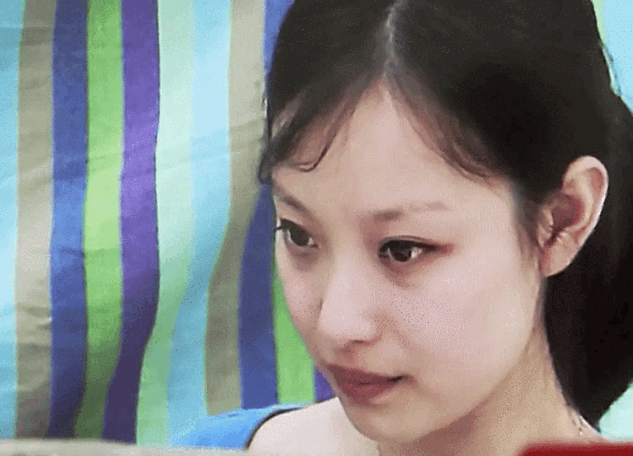 倪妮十年前旧照虽然很青涩但是真的好漂亮呀很有气质