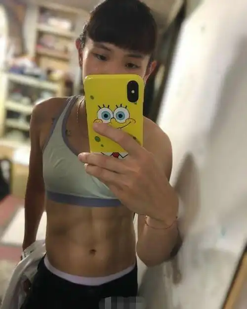 戴资颖身穿运动内衣出镜秀身材,腹肌狂吸睛让网友惊叹不已_网易订阅