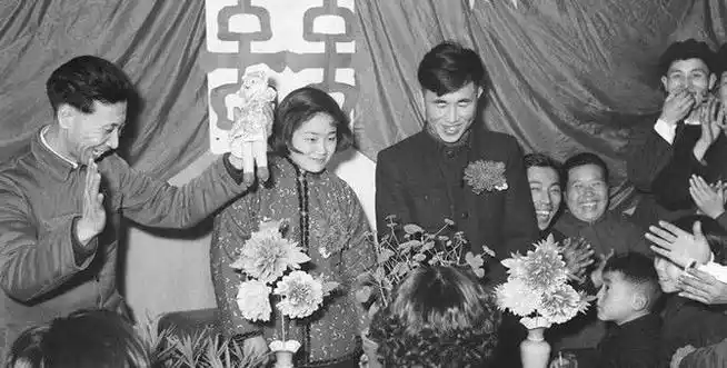 五十年代婚恋是啥样?