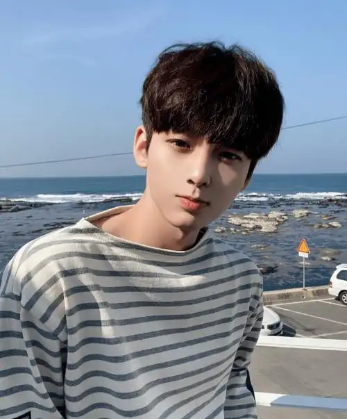 00后小年轻发型