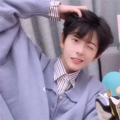 情侣头像一左一右配对霸气单人唯美男女真人高清情侣头像图片