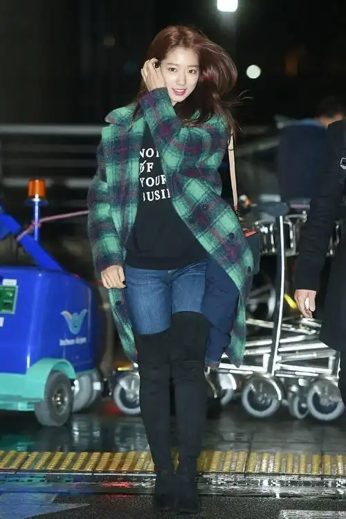 朴信惠穿西服套装太美了胸以下全是腿堪称被演戏耽误的超模