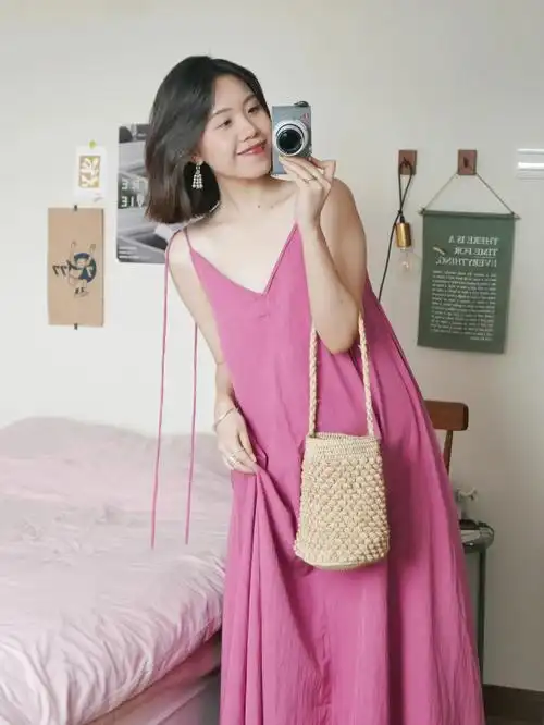 梨型穿搭能穿到怀孕的粉色大裙子