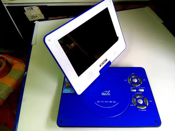 先科118f移动dvd看戏机扩音器插卡碟机11寸便携式dvd多功能影碟机