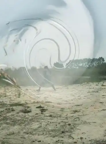 小伙自制"万剑归宗"特效,效果逼真,网友:应该去拍电视剧的!