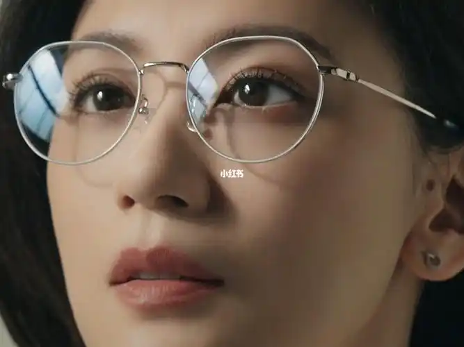 眼镜产品宣传片赏析