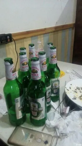 【图】一人我饮酒醉,啤酒瓶子没摔稀碎_1_山东论坛_爱卡汽车