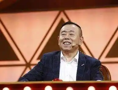 但是潘长江做到了,不管是小时候的病痛,还是长大后的磨难,潘长江都将