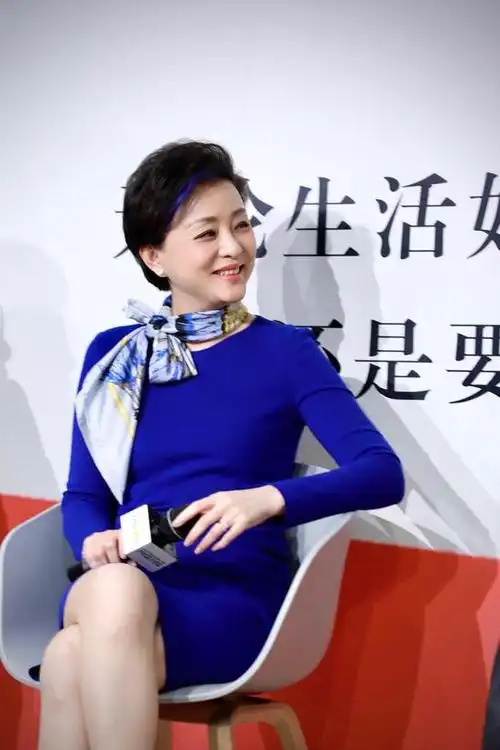 杨澜谈女性不该有年龄焦虑