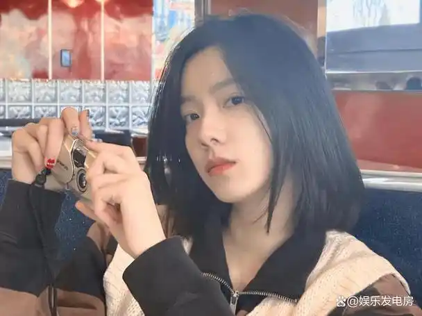 细数5代京圈公主外国籍没颜值没上大学她们凭啥霸占荧屏