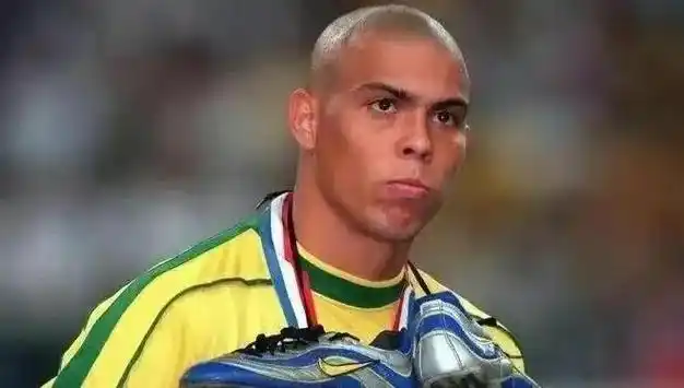 世界足坛一百零八名巨星英雄排座次(三十六天罡星)|足球|巴西|贝利