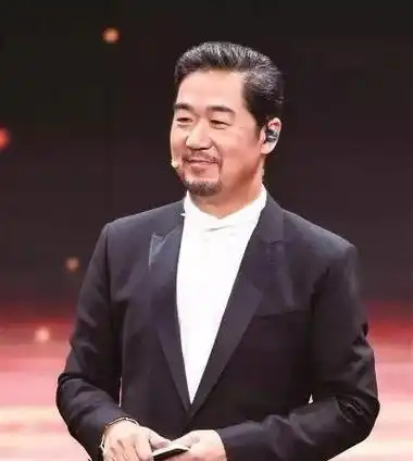 罗秀春和张国立离婚34年了,两人的生活相差太大