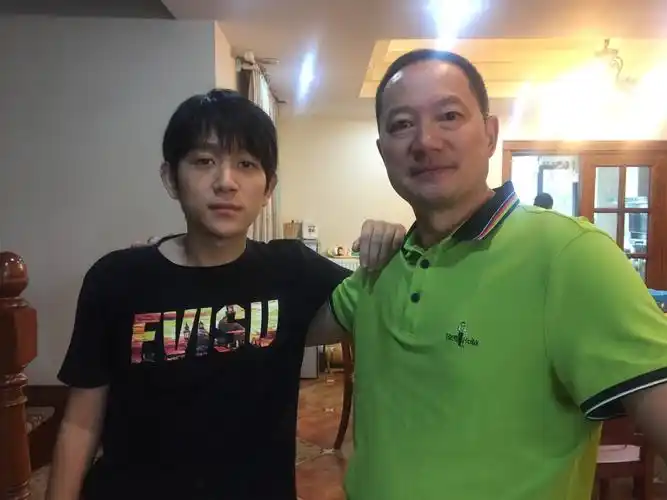 小鲜肉和老腊肉