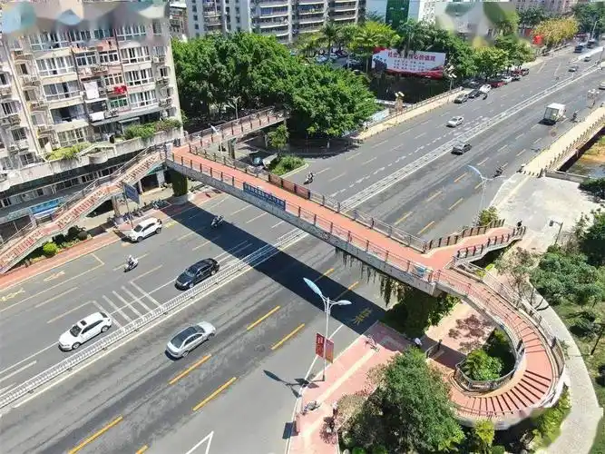 龙岩人行天桥神兽们的安全桥